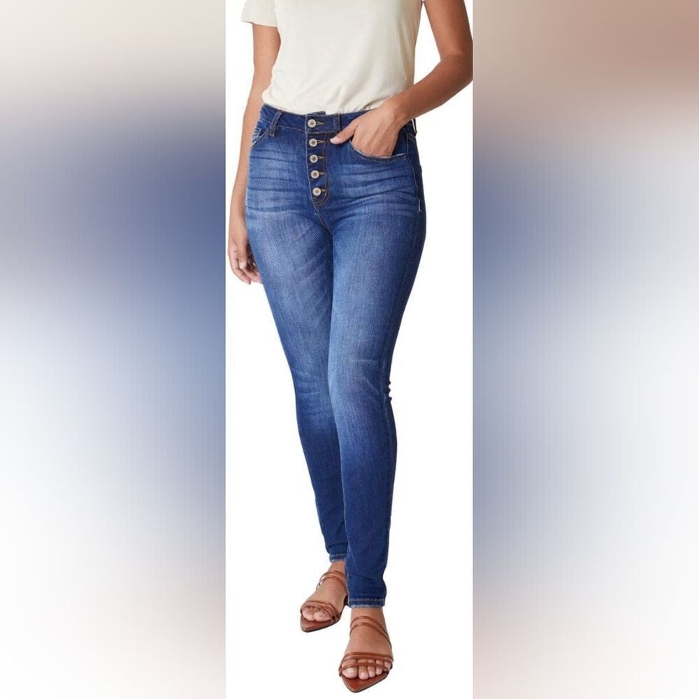 💇‍♀️Maurices Blue High Rise Button Fly Jeans Size 18